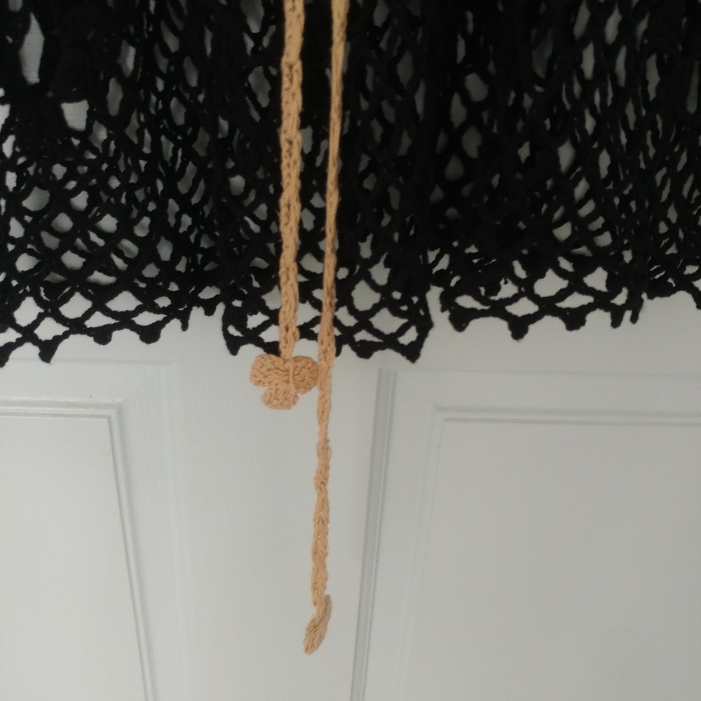 Crocheted Flower Tunic - Picture 4 of 4